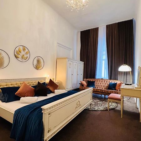 Appartement Csaky Palace Bratislava 1 Extérieur photo